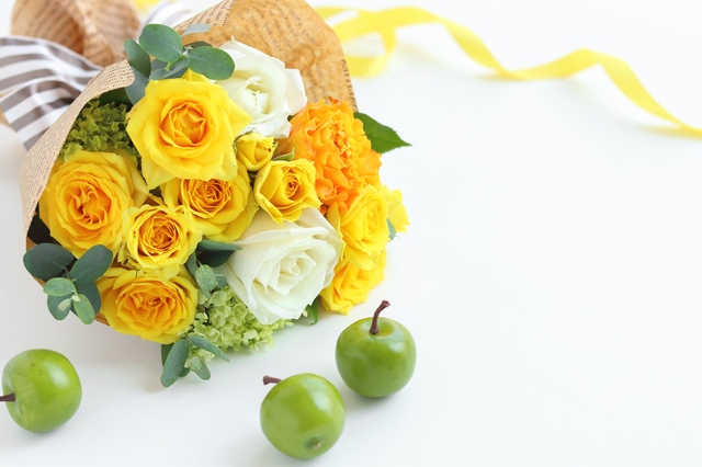 22年最新版 母の日に人気の花ギフト11選 贈り方のコツも紹介 アーツギフト みんなが笑顔になるギフト専門店