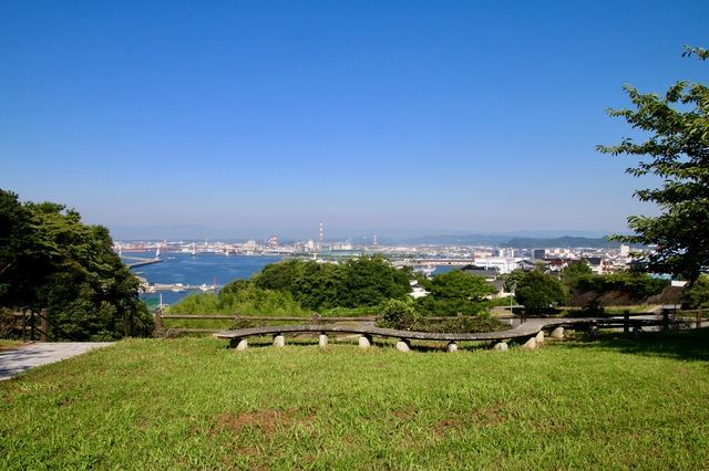 福島県いわき市にある港が見える丘